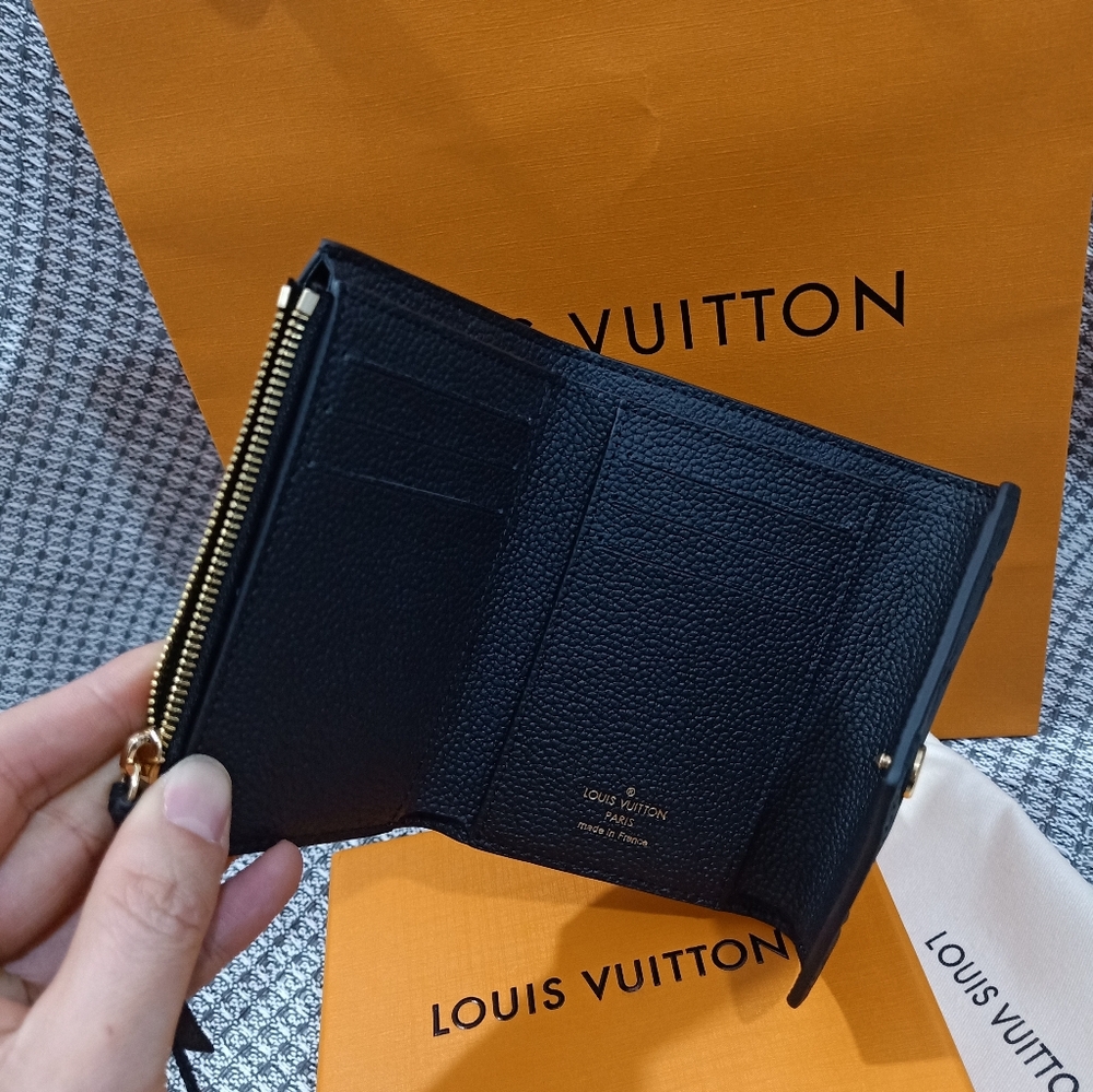 Louis Vuitton Black Wallet with Gold Button - Picture 5 of 7